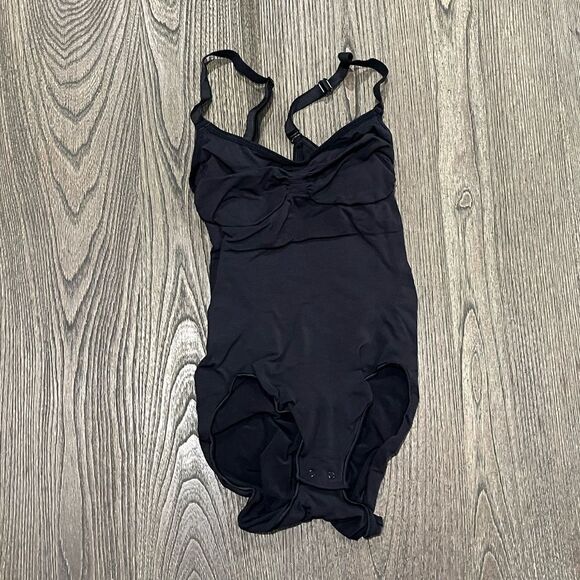 SKIMS Other - NWOT SKIMS Womens Bodysuit Sculpt Brief Seamless High-Cut Snap Black Size L/XL
